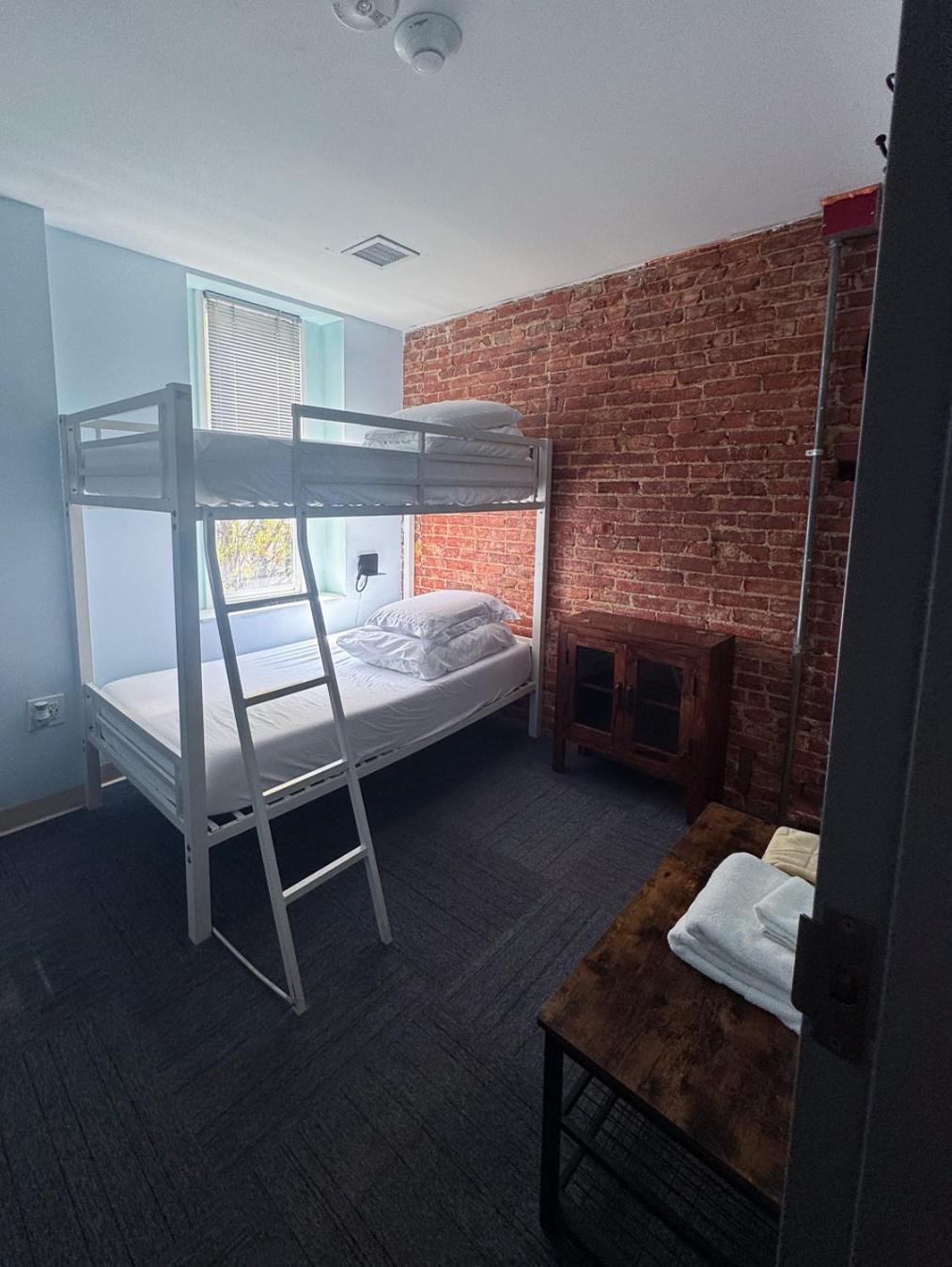 U Street Capsule Hostel Washington Ngoại thất bức ảnh