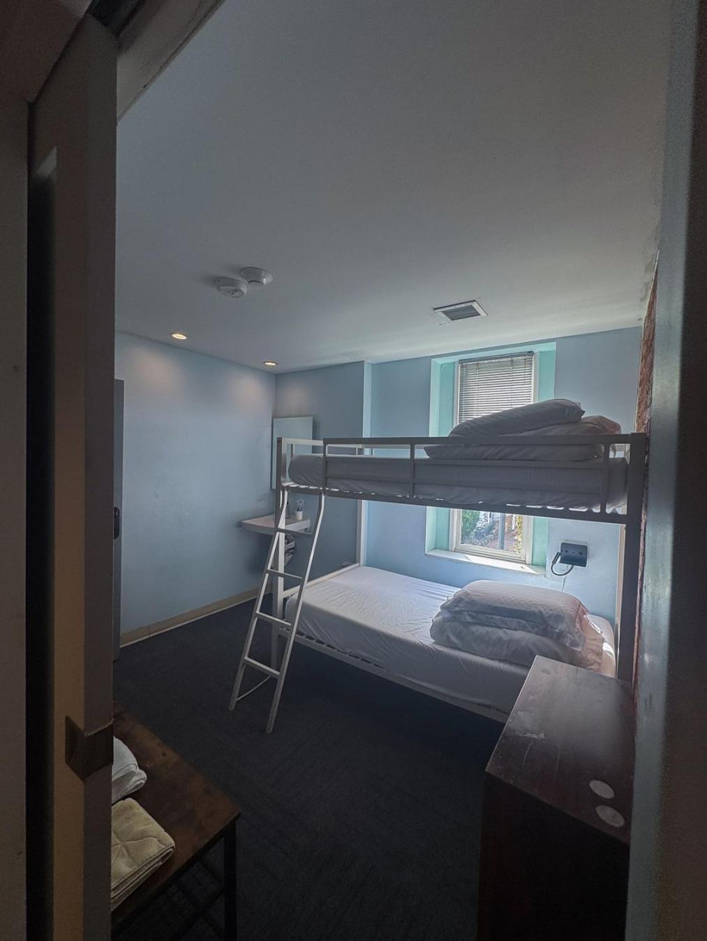 U Street Capsule Hostel Washington Ngoại thất bức ảnh